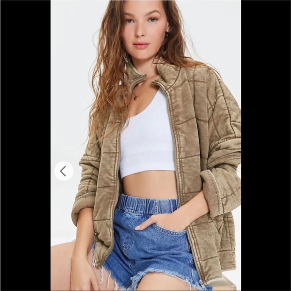 Forever 21 Jackets & Blazers - Forever 21 Quilted Tan Doman Sleeve Jacket NEW Sz M